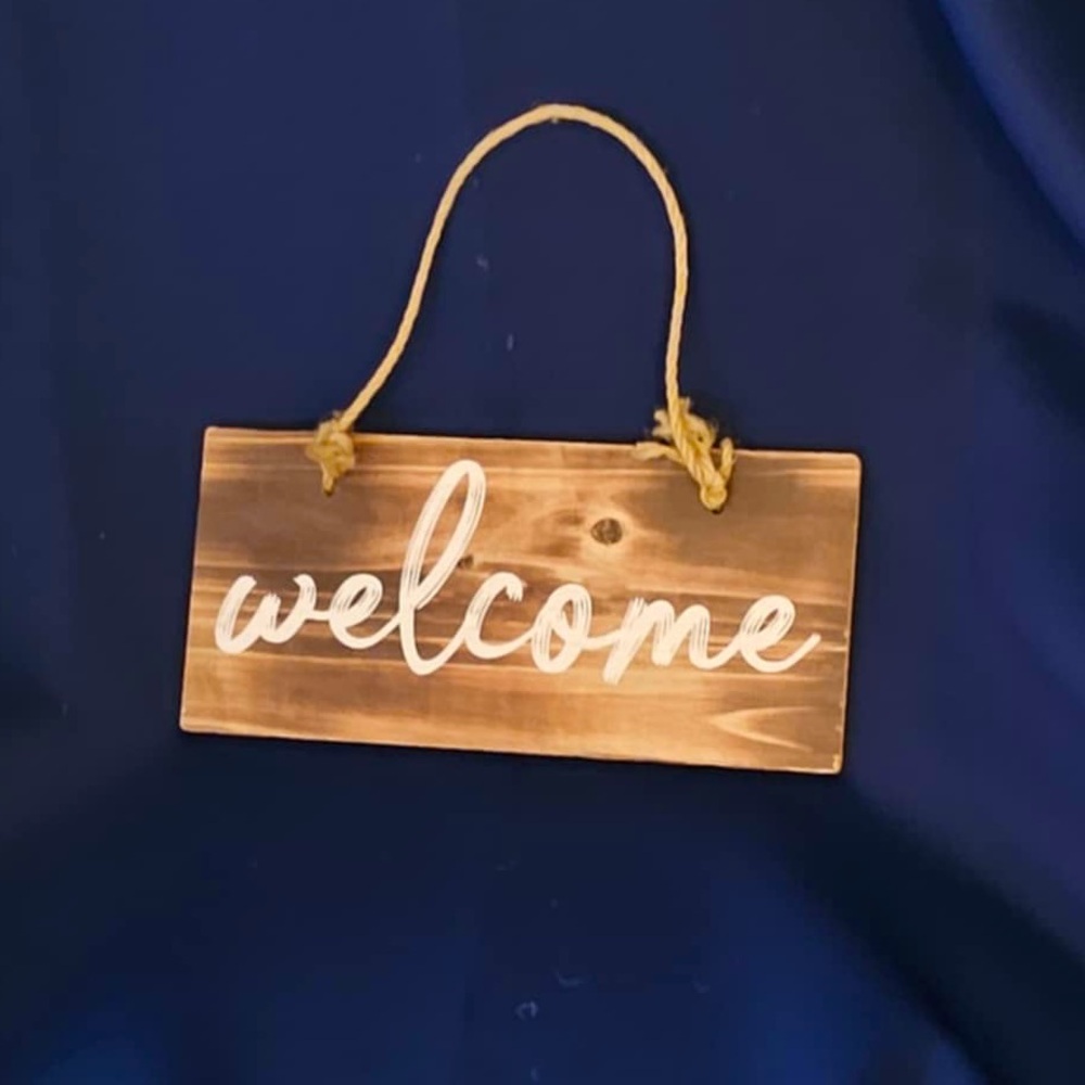 Reversible Wooden Hanging Sign - Picture 3 of 3